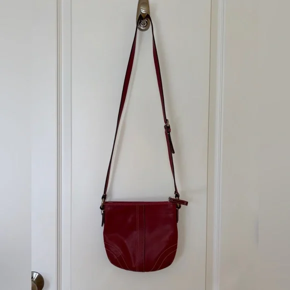 💃COACH Soho Red Crossbody Y2K💃 - Picture 3 of 9